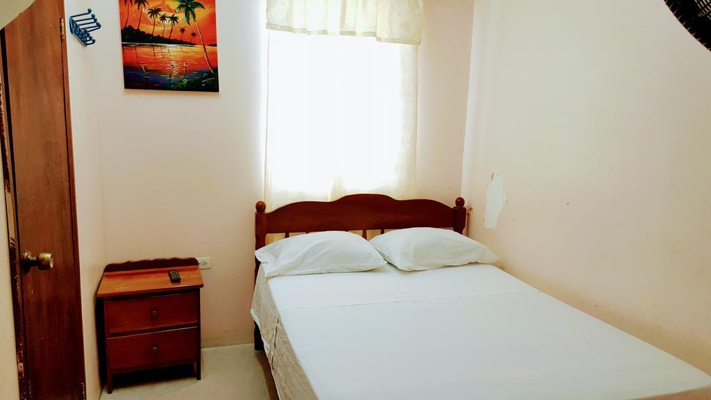 Sea Breeze Guest House Belize City Exterior photo