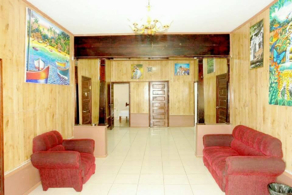 Sea Breeze Guest House Belize City Exterior photo